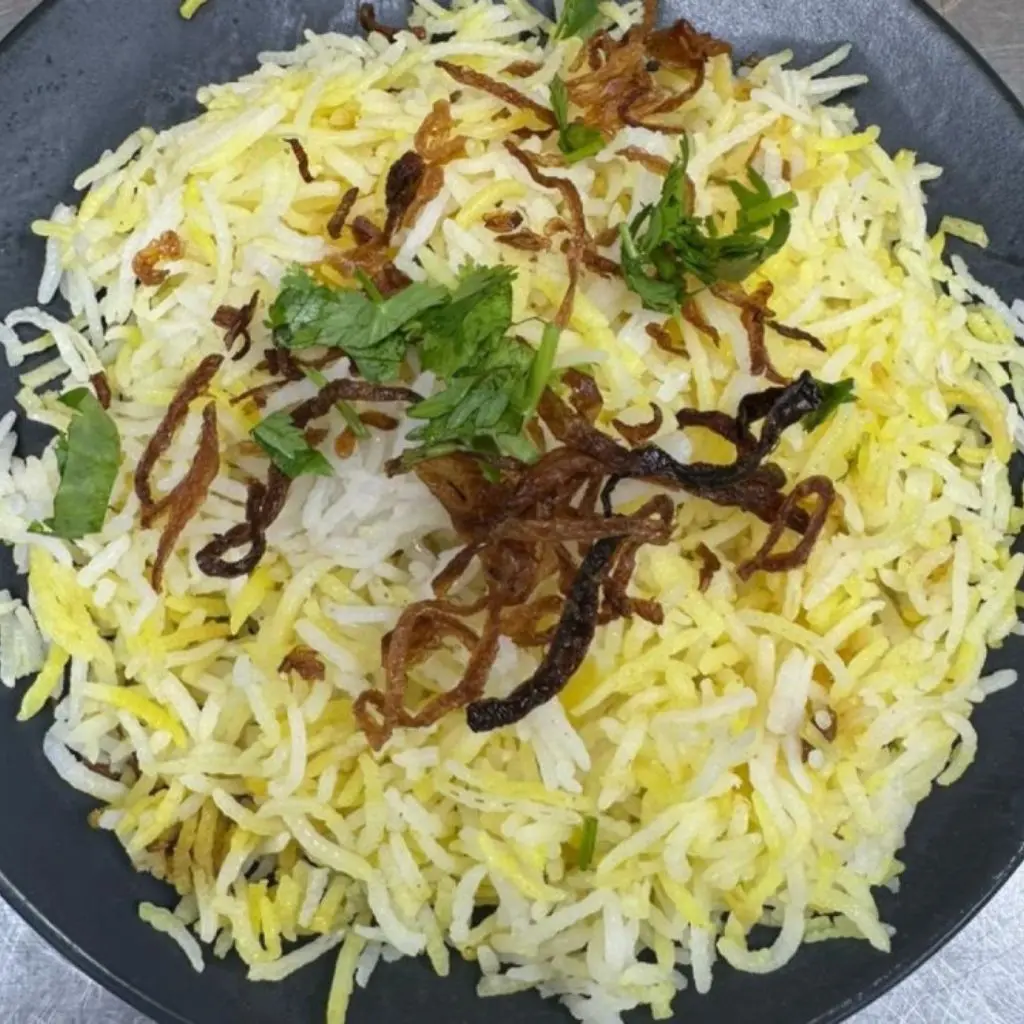 رز مشخول